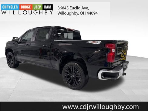 Used 2026 Chevrolet Silverado 1500 LT w/ Leather Package image 3