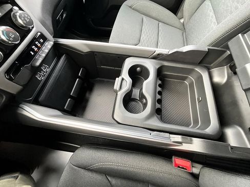 New 2026 RAM 1500 4x4 Crew Cab image 31