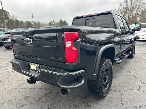 Used 2024 Chevrolet Silverado 2500 ZR2 w/ Technology Package image 6