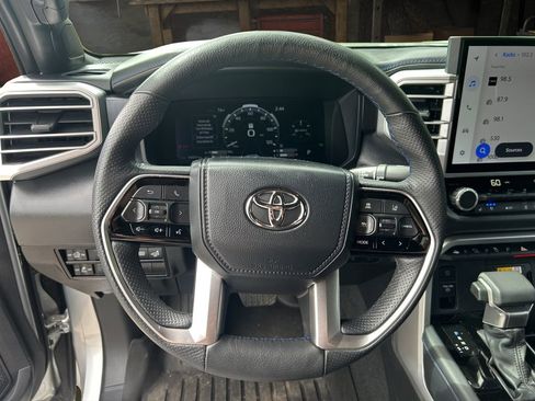 Used 2022 Toyota Tundra Platinum w/ Advanced Package AWD/4WD image 17