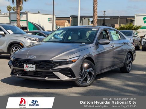 New 2025 Hyundai Elantra Limited image 1
