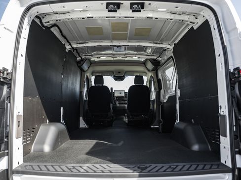 New 2026 Ford Transit 250 Low Roof w/ Load Area Protection Package RWD image 9