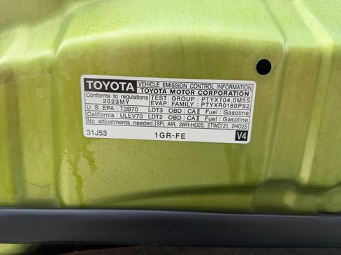 Used 2023 Toyota 4Runner TRD Off-Road Premium AWD/4WD image 38
