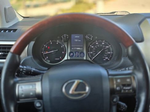 Used 2010 Lexus GX 460 Premium image 29