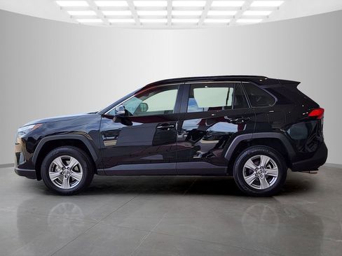 Used 2025 Toyota RAV4 XLE w/ Convenience Package FWD image 8
