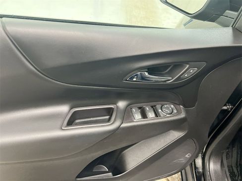 Used 2020 Chevrolet Equinox LT w/ LPO, Floor Liner Package image 20