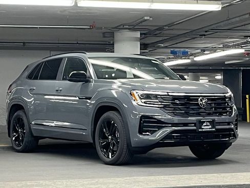 New 2026 Volkswagen Atlas Cross Sport SEL R-Line AWD/4WD image 5