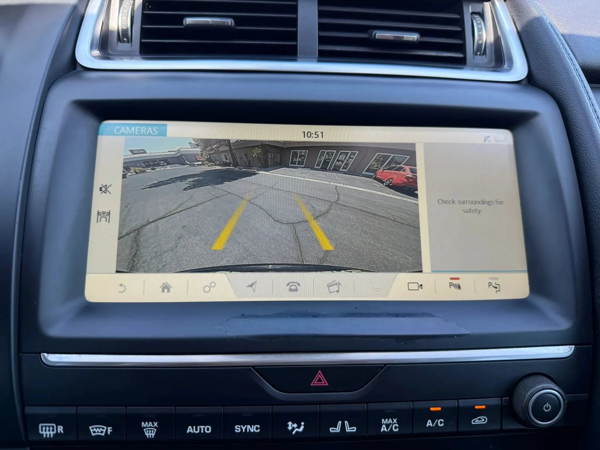 Used 2020 Jaguar E-PACE SE AWD/4WD image 21