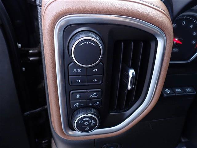 Used 2019 Chevrolet Silverado 1500 High Country w/ Technology Package AWD/4WD image 15
