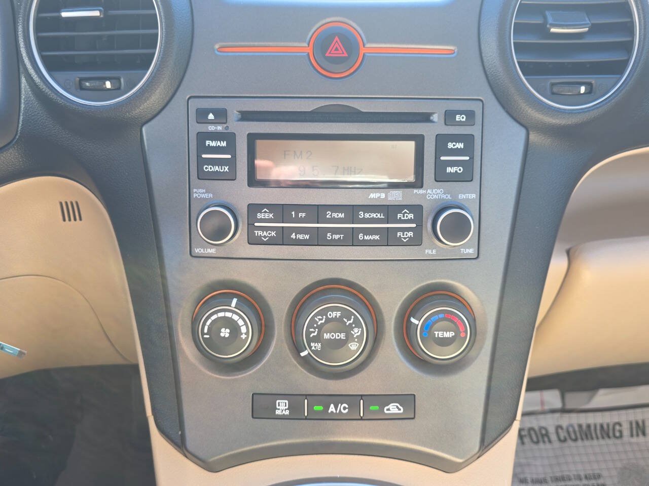 Used 2008 Kia Rondo EX FWD image 14