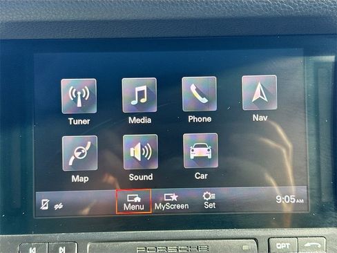 Used 2018 Porsche Macan image 16