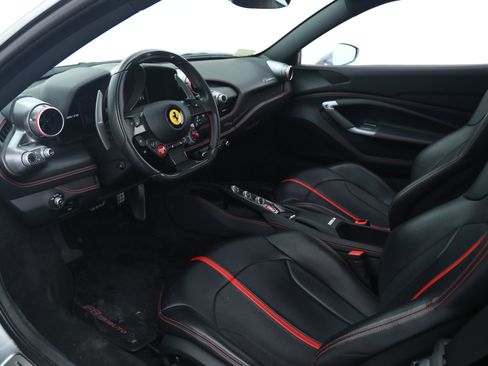 Used 2021 Ferrari F8 Tributo RWD image 2