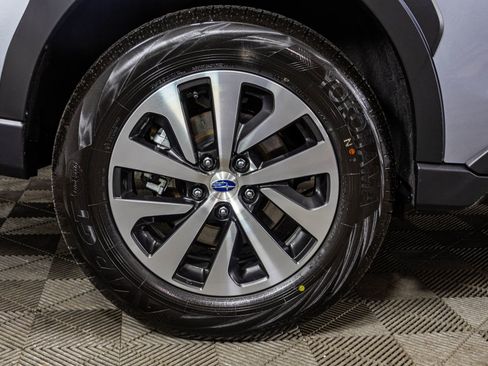 Used 2025 Subaru Outback Premium image 51