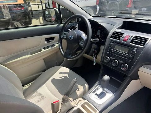 Used 2014 Subaru Crosstrek 2.0i Premium AWD/4WD image 32