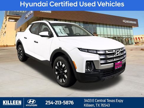 Used 2025 Hyundai Santa Cruz SE FWD image 1