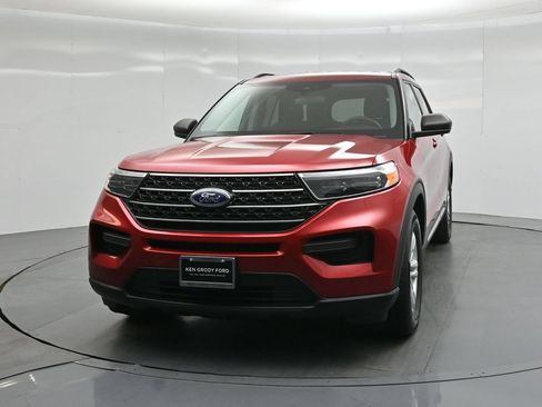 Used 2023 Ford Explorer XLT RWD image 53