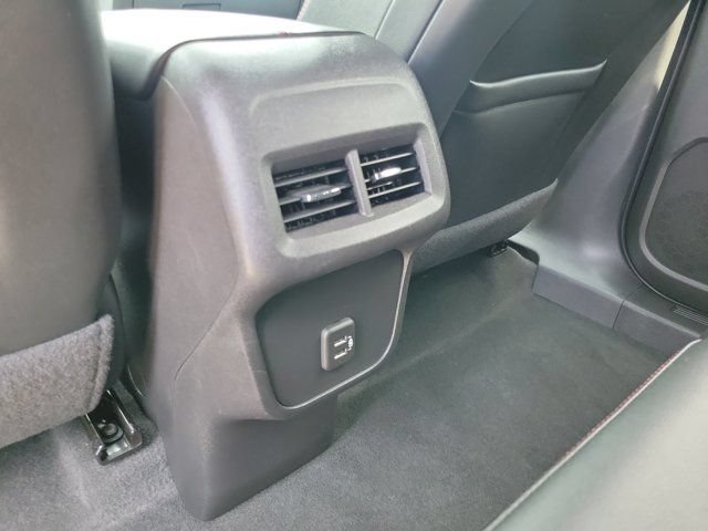 Used 2024 Chevrolet Equinox RS FWD image 13
