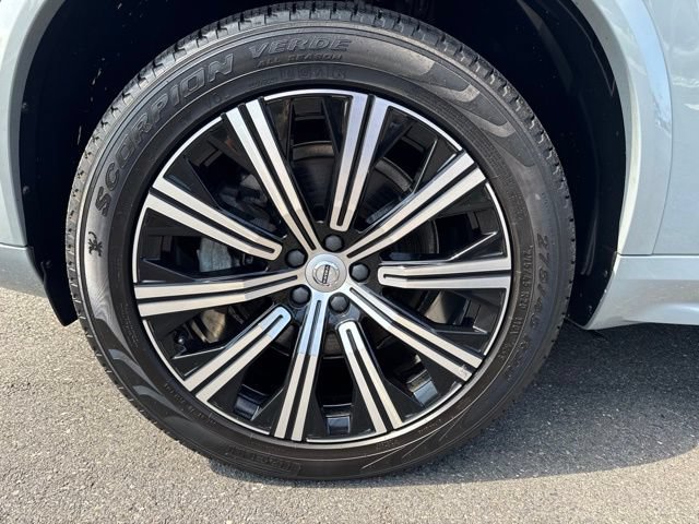 Certified 2024 Volvo XC90 B5 Core w/ Protection Package Premier AWD/4WD image 9