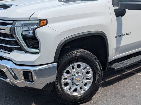 Used 2024 Chevrolet Silverado 2500 LTZ w/ LTZ Convenience Package AWD/4WD image 28