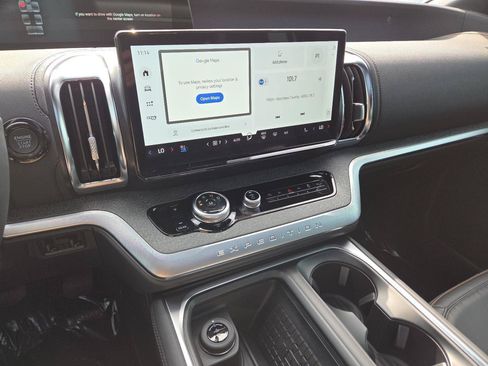 Used 2025 Ford Expedition Tremor AWD/4WD image 27