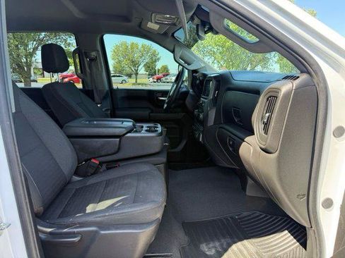 Used 2025 Chevrolet Silverado 2500 Custom w/ Custom Value Package AWD/4WD image 3