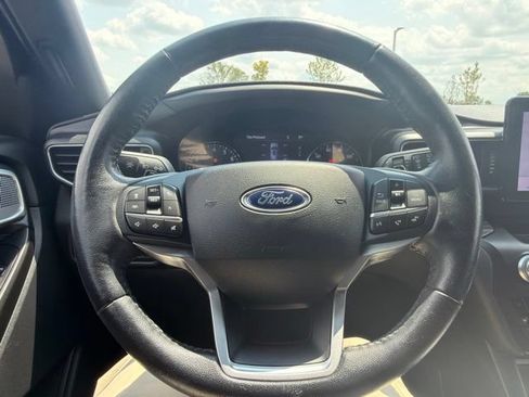 Used 2020 Ford Explorer Limited w/ Class III Trailer Tow Package RWD image 50