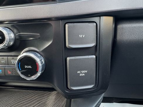 Used 2025 Ford F450 Platinum w/ FX4 Off-Road Package image 50