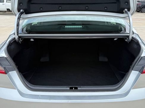 Used 2026 Toyota Camry LE image 31