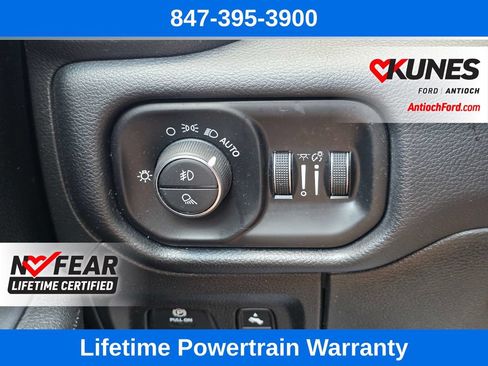 Used 2019 RAM 1500 Big Horn AWD/4WD image 37