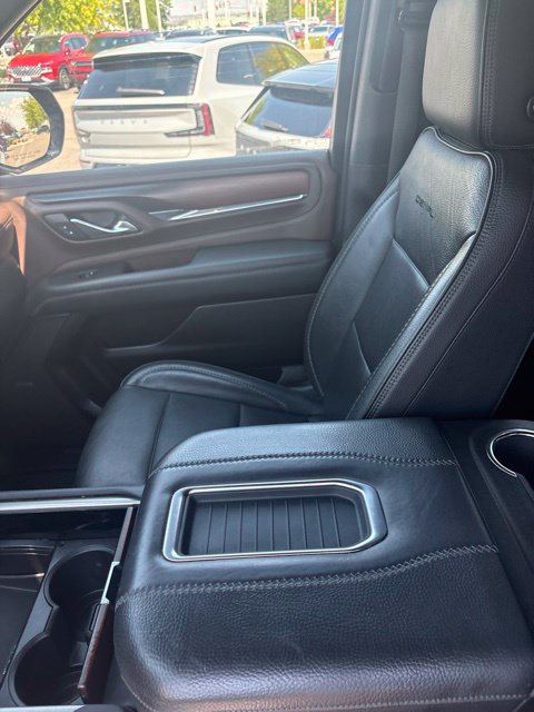 Used 2021 GMC Yukon Denali w/ Denali Ultimate Package AWD/4WD image 22