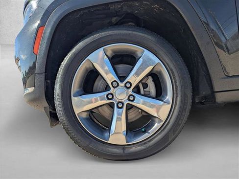 Used 2022 Jeep Grand Cherokee L Limited image 20