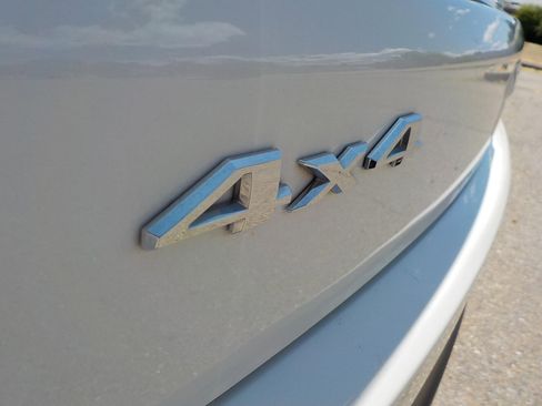 Used 2020 Jeep Compass Limited image 17