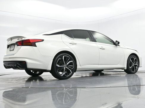 Used 2023 Nissan Altima 2.5 SR image 44