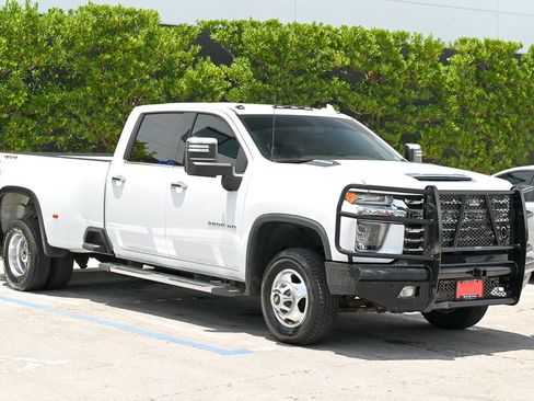 Used 2021 Chevrolet Silverado 3500 LTZ AWD/4WD image 2