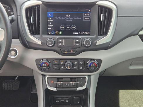Used 2022 GMC Terrain SLT FWD image 15