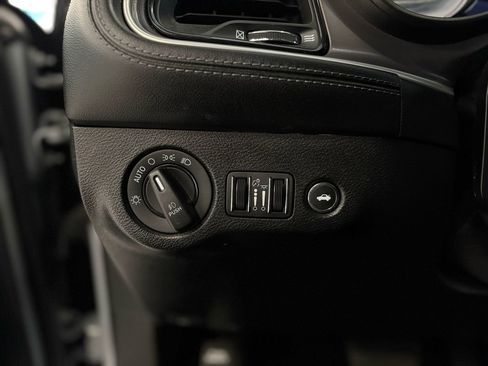 Used 2022 Dodge Challenger R/T w/ T/A Package image 28