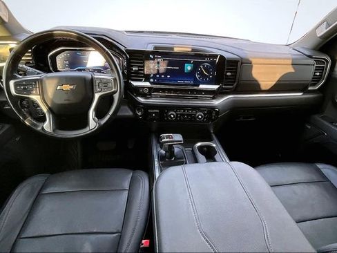 Used 2023 Chevrolet Silverado 1500 LTZ image 8