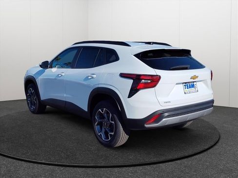 New 2026 Chevrolet Trax LT w/ Driver Confidence Package image 3