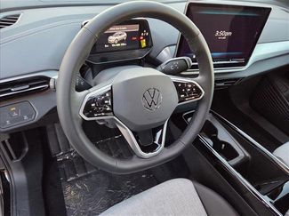 New 2026 Volkswagen ID.4 Pro video 3