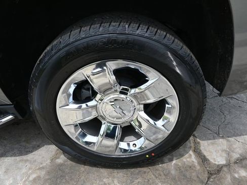 Used 2018 Chevrolet Tahoe Premier AWD/4WD image 13