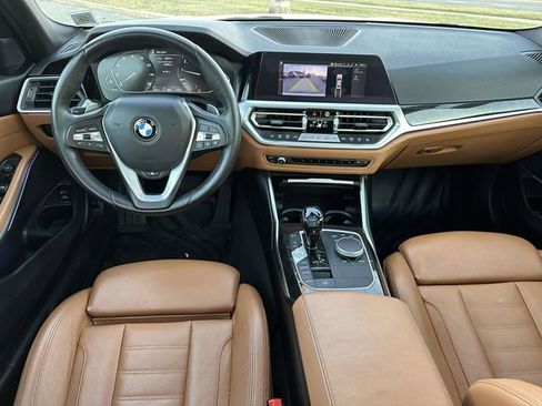 Used 2021 BMW 330i xDrive Sedan w/ Convenience Package image 9