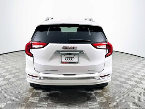 Used 2024 GMC Terrain Denali w/ Denali Premium Package AWD/4WD image 6