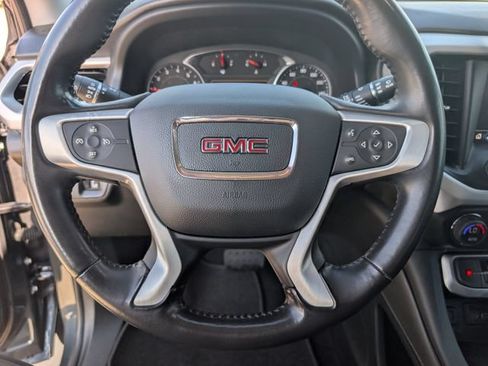 Used 2020 GMC Acadia SLT w/ Premium Package FWD image 12