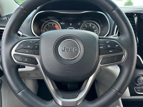 Used 2019 Jeep Cherokee Limited AWD/4WD image 21