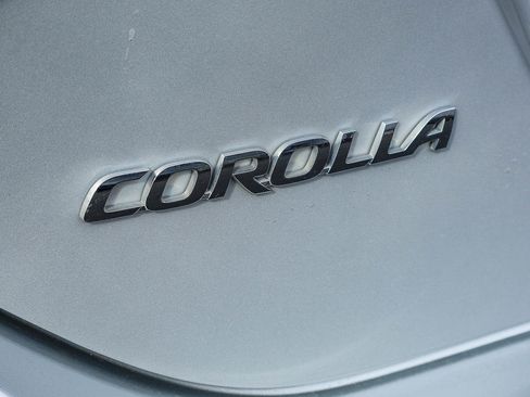 Used 2019 Toyota Corolla LE FWD image 24