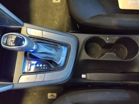 Used 2020 Hyundai Elantra Value Edition w/ Cargo Package (C1) image 26