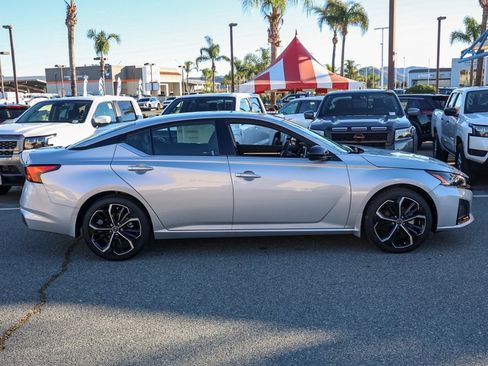New 2025 Nissan Altima 2.5 SR image 3