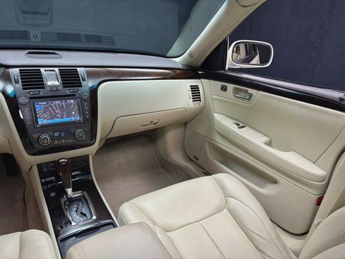 Used 2008 Cadillac DTS Performance FWD image 40