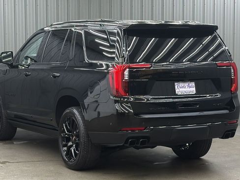 Used 2026 GMC Yukon Denali w/ Sun & Power Step Package AWD/4WD image 3
