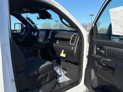 New 2025 RAM 2500 Tradesman image 24